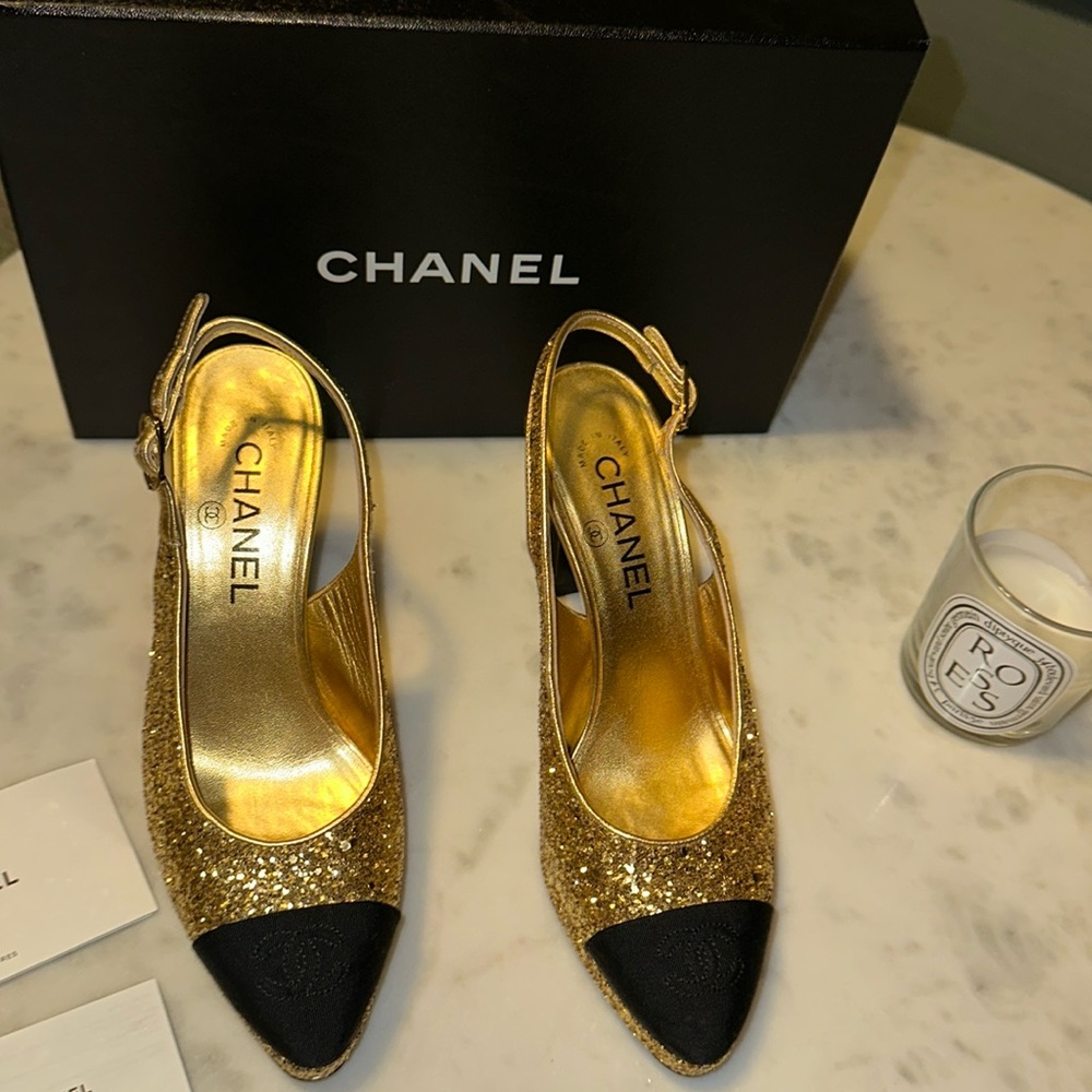 Gold Chanel Like New